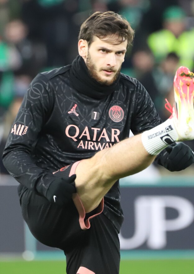 Kvaratskhelia: Ngôi Sao Georgia Dẫn PSG Vào Chung Kết Champions League 2026
